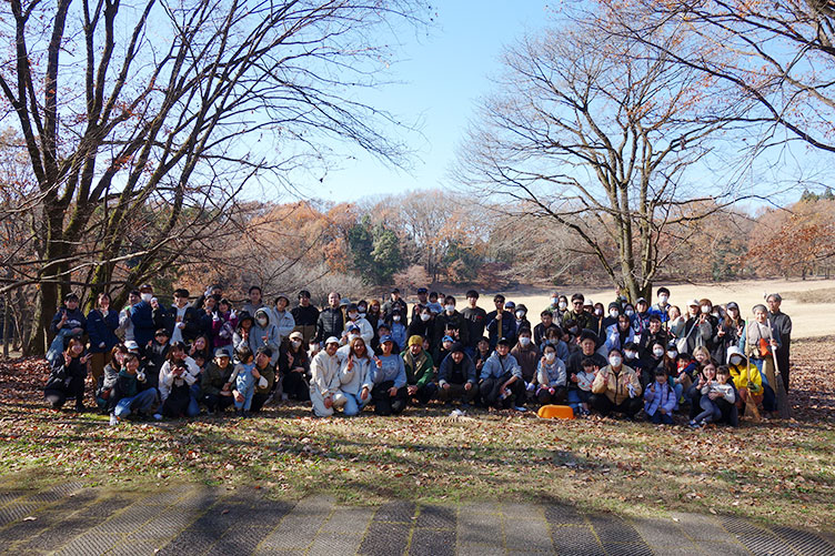 落ち葉ひろい４